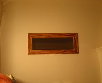 mirror hung horizontal